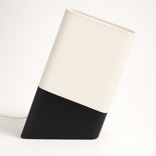 Aura Black – Lámpara de mesa minimalista negra | Hecha a mano